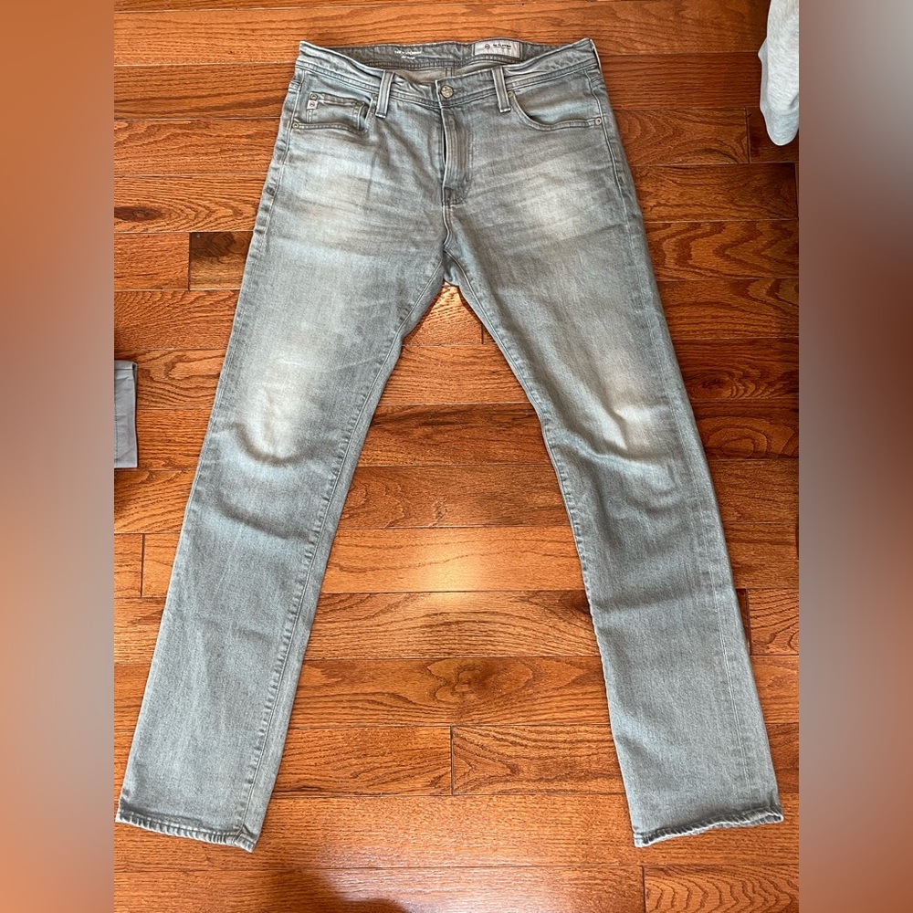 VERY LIGHTLY WARN - FANTASTIC CONDITION - AG Matchbox Slim Jeans Size 32